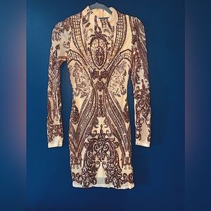 GORGEOUS ROSE GOLD SEQUINED DRESS